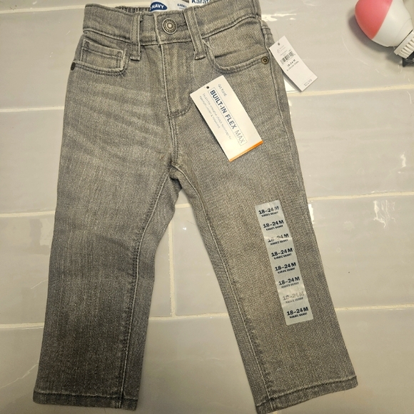 NWT Old Navy Karate Skinny Jeans - Picture 1 of 4